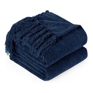 NIB Bedsure Chenille Throw Blanket